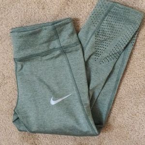 Nike Dri-Fit capri leggings